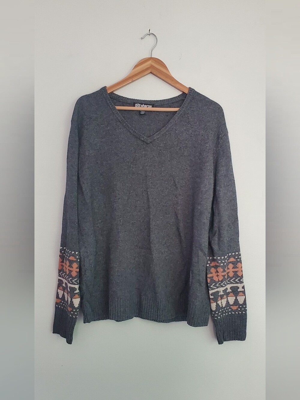 Sherpa Adventure Gear Gray V-Neck Sweater with Patterned Sleeve Detail Size XXL